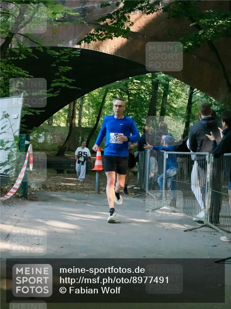 28.09.2025 - 33. Volkslauf durch das schöne Alstertal Fabian Wolf http://msf.ph/oto/8977491 28.09.2025 11:26:56 Laufen 85, 4144, 304 meine-sportfotos.de