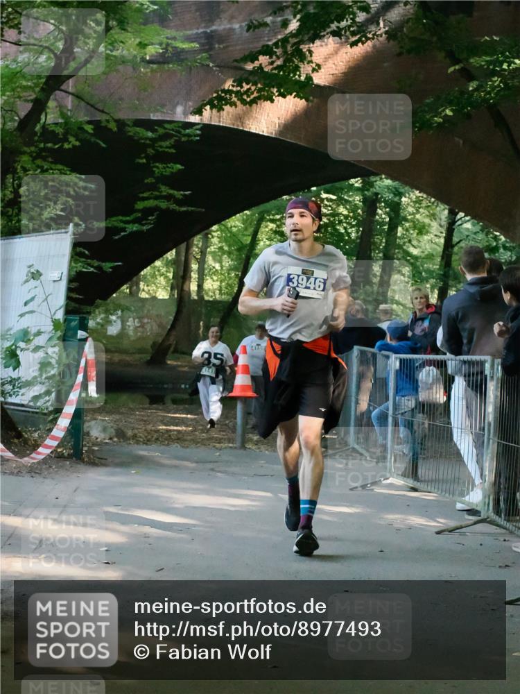 28.09.2025 - 33. Volkslauf durch das schöne Alstertal Fabian Wolf http://msf.ph/oto/8977493 28.09.2025 11:26:59 Laufen 35, 4141, 3946 meine-sportfotos.de