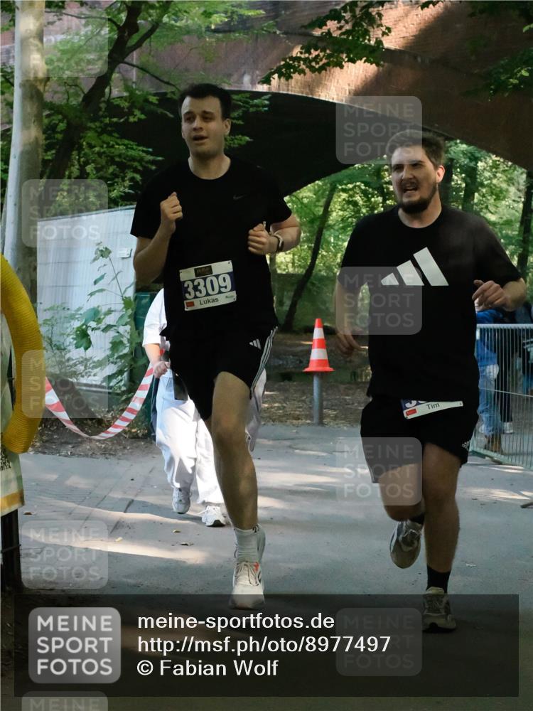 28.09.2025 - 33. Volkslauf durch das schöne Alstertal Fabian Wolf http://msf.ph/oto/8977497 28.09.2025 11:27:11 Laufen 3309 meine-sportfotos.de