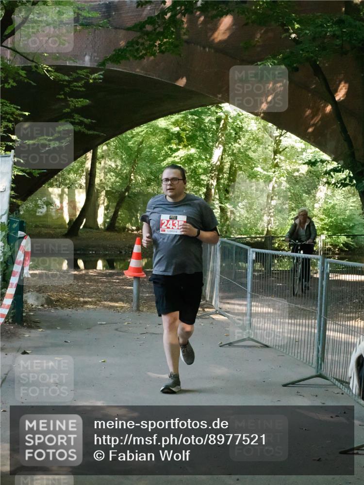 28.09.2025 - 33. Volkslauf durch das schöne Alstertal Fabian Wolf http://msf.ph/oto/8977521 28.09.2025 12:54:45 Laufen 2432 meine-sportfotos.de