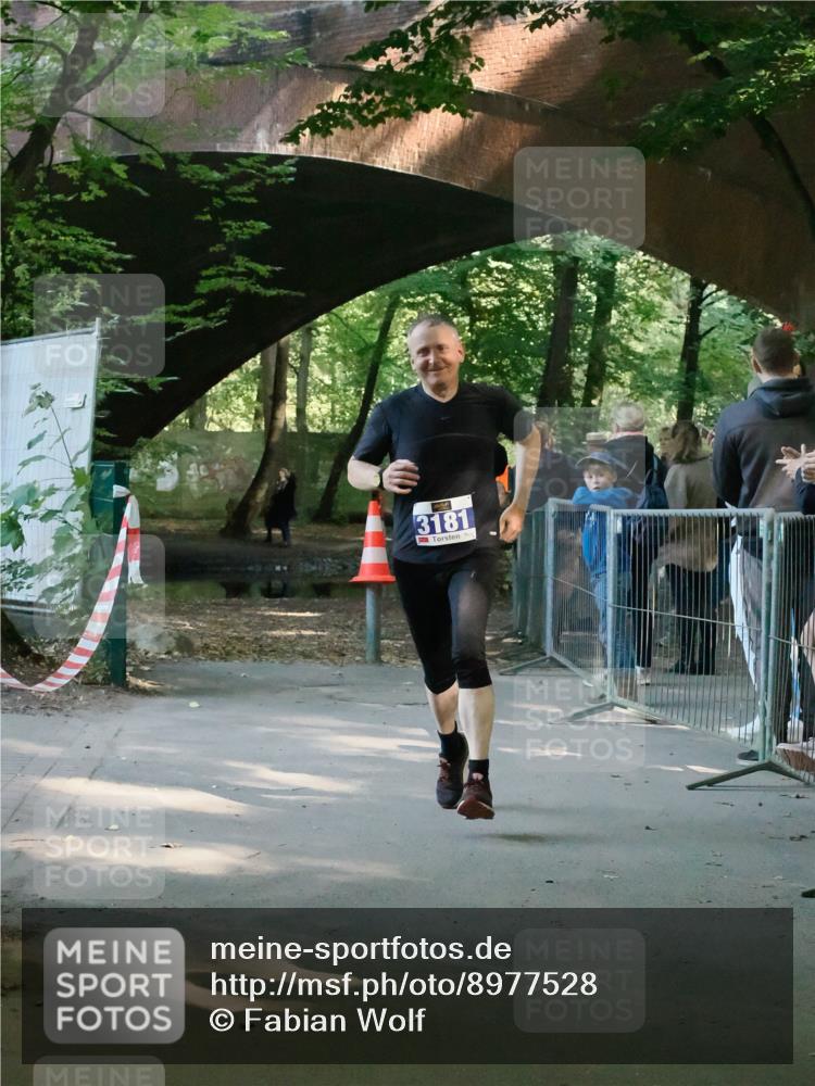 28.09.2025 - 33. Volkslauf durch das schöne Alstertal Fabian Wolf http://msf.ph/oto/8977528 28.09.2025 11:28:17 Laufen 3181 meine-sportfotos.de