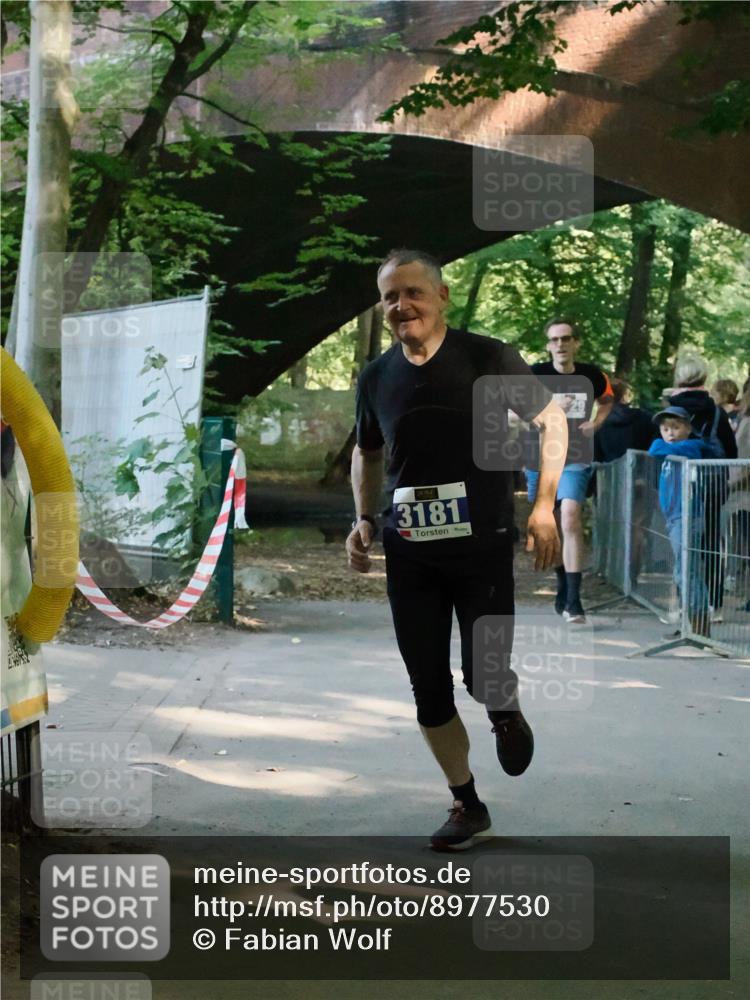 28.09.2025 - 33. Volkslauf durch das schöne Alstertal Fabian Wolf http://msf.ph/oto/8977530 28.09.2025 11:28:18 Laufen 3181 meine-sportfotos.de