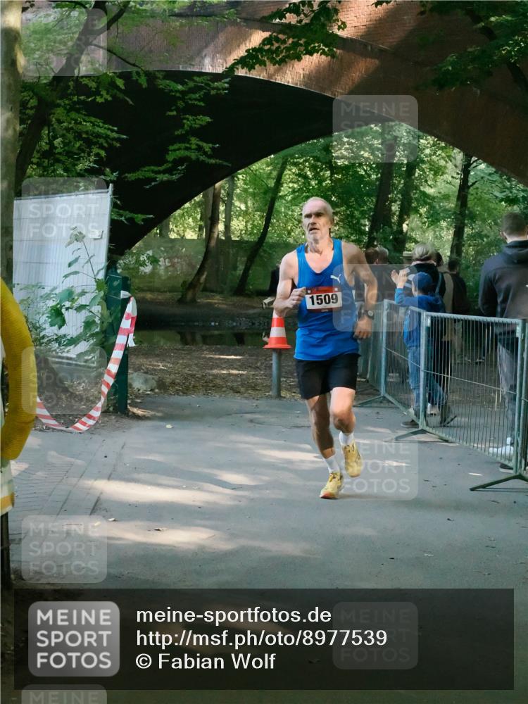 28.09.2025 - 33. Volkslauf durch das schöne Alstertal Fabian Wolf http://msf.ph/oto/8977539 28.09.2025 11:28:42 Laufen 1509 meine-sportfotos.de
