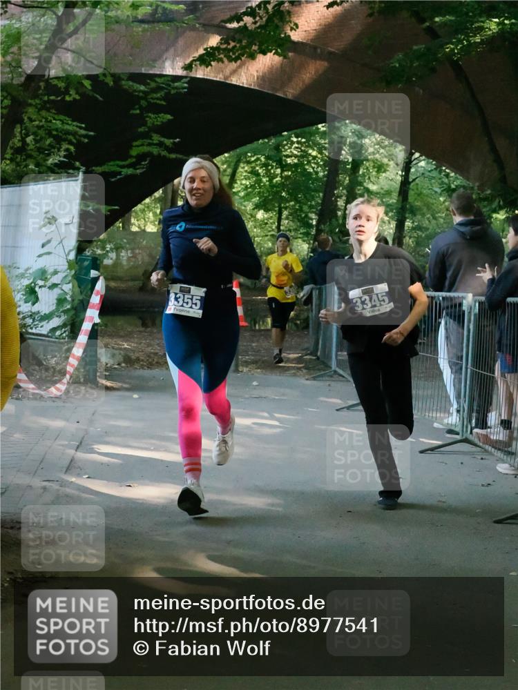 28.09.2025 - 33. Volkslauf durch das schöne Alstertal Fabian Wolf http://msf.ph/oto/8977541 28.09.2025 11:28:48 Laufen 3355, 3345 meine-sportfotos.de