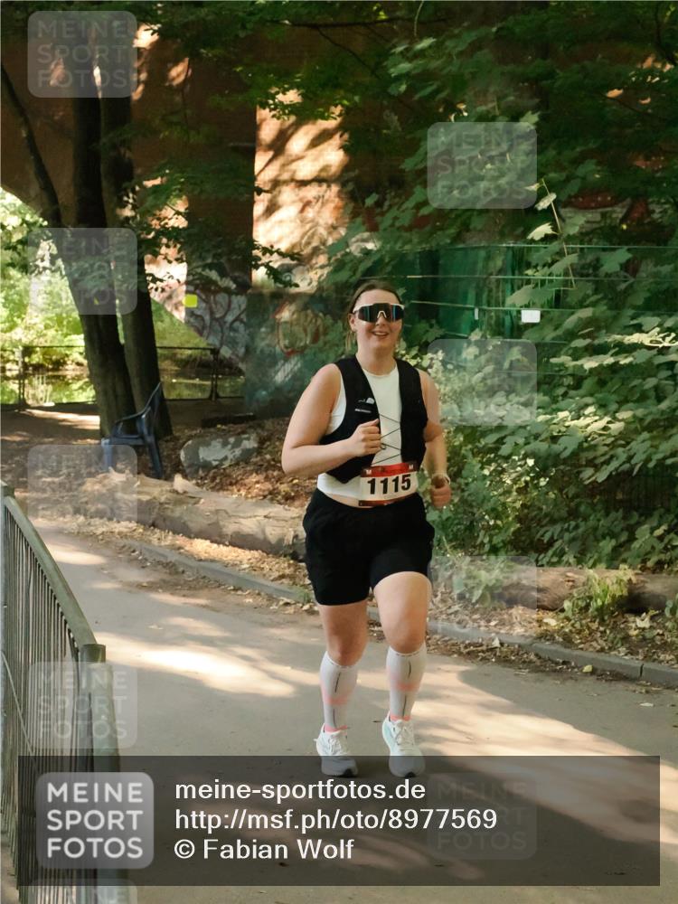 28.09.2025 - 33. Volkslauf durch das schöne Alstertal Fabian Wolf http://msf.ph/oto/8977569 28.09.2025 13:01:37 Laufen 1115 meine-sportfotos.de