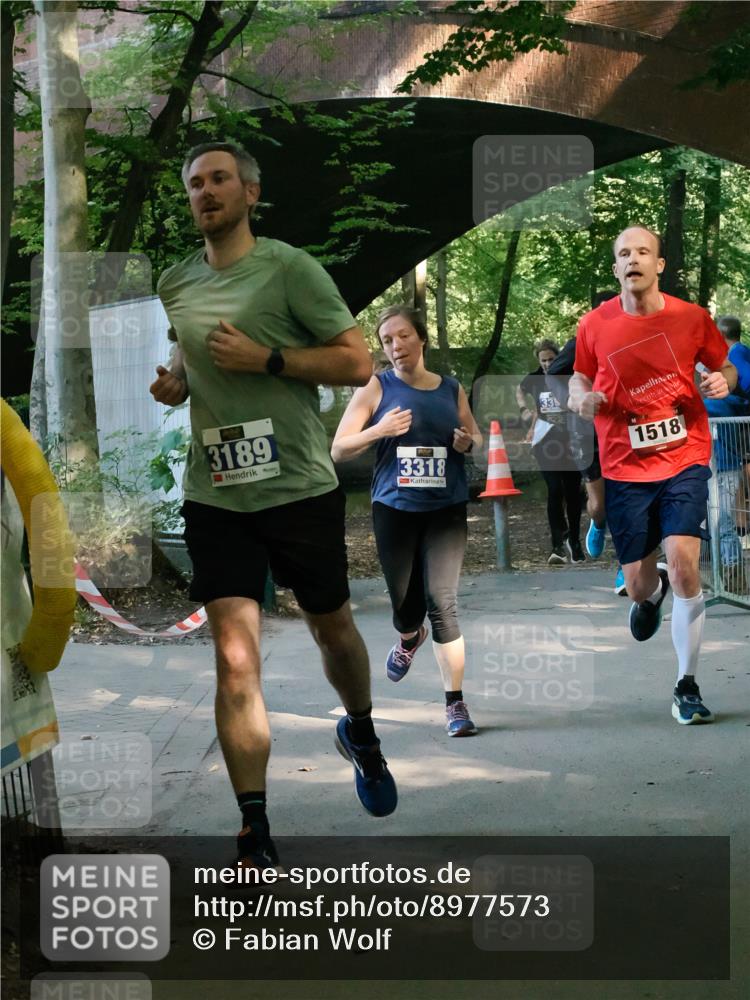 28.09.2025 - 33. Volkslauf durch das schöne Alstertal Fabian Wolf http://msf.ph/oto/8977573 28.09.2025 11:30:01 Laufen 3189, 3318, 33, 1518 meine-sportfotos.de