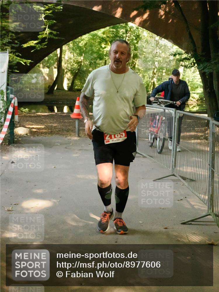 28.09.2025 - 33. Volkslauf durch das schöne Alstertal Fabian Wolf http://msf.ph/oto/8977606 28.09.2025 13:04:26 Laufen 2105 meine-sportfotos.de