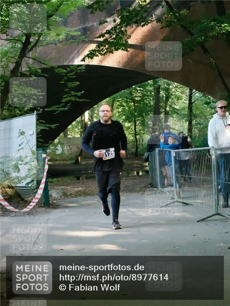 28.09.2025 - 33. Volkslauf durch das schöne Alstertal Fabian Wolf http://msf.ph/oto/8977614 28.09.2025 11:31:22 Laufen 3125 meine-sportfotos.de
