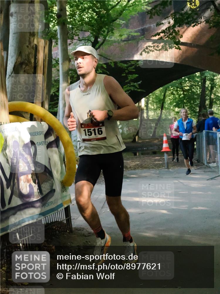 28.09.2025 - 33. Volkslauf durch das schöne Alstertal Fabian Wolf http://msf.ph/oto/8977621 28.09.2025 11:31:50 Laufen 1516, 3402 meine-sportfotos.de