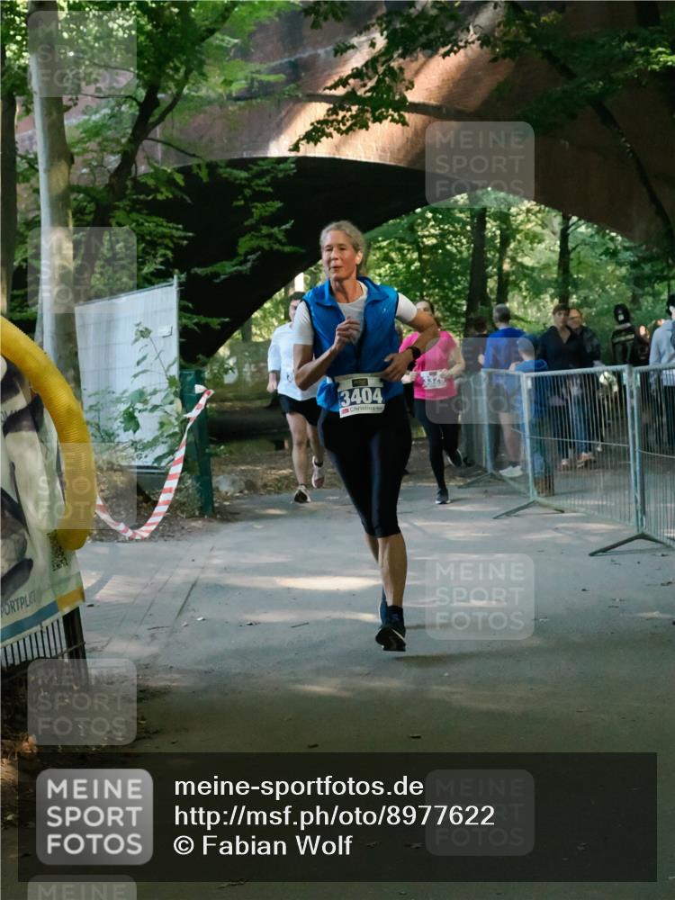 28.09.2025 - 33. Volkslauf durch das schöne Alstertal Fabian Wolf http://msf.ph/oto/8977622 28.09.2025 11:31:52 Laufen 3404 meine-sportfotos.de