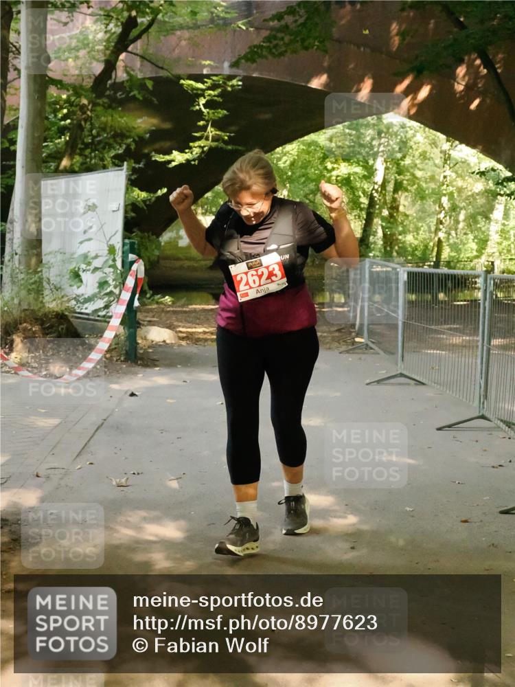 28.09.2025 - 33. Volkslauf durch das schöne Alstertal Fabian Wolf http://msf.ph/oto/8977623 28.09.2025 13:05:30 Laufen 2623 meine-sportfotos.de