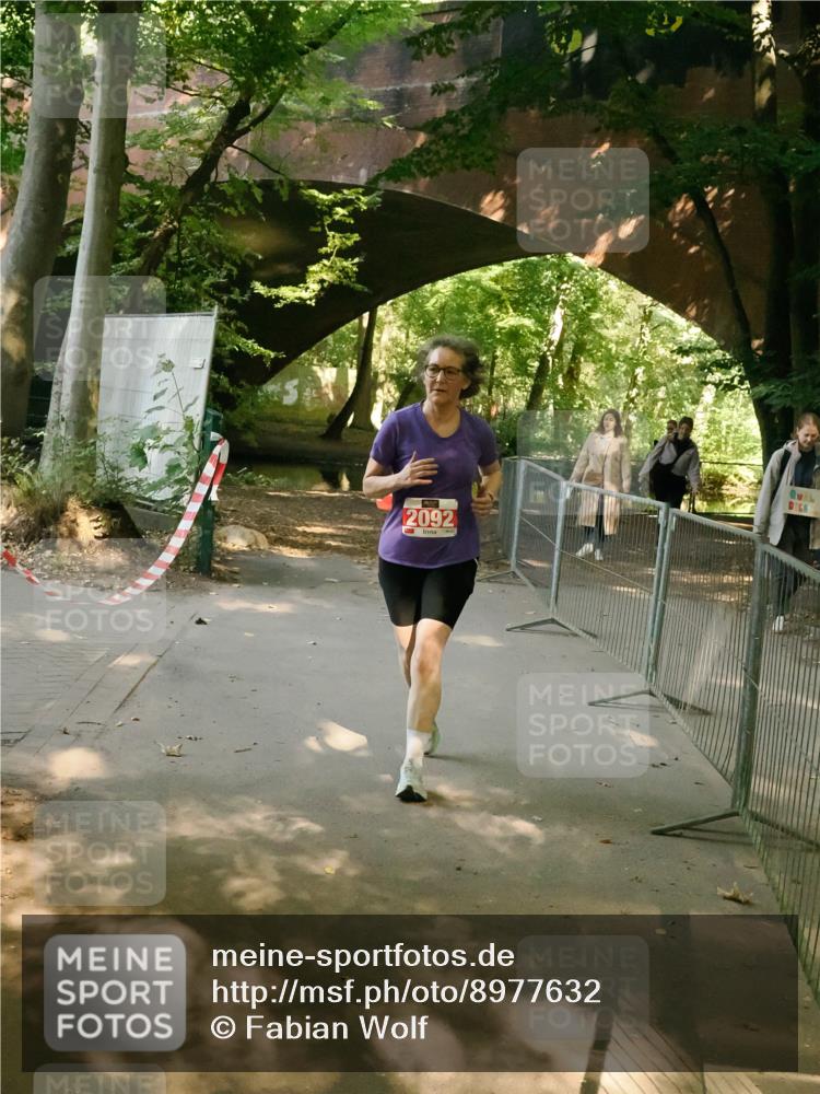 28.09.2025 - 33. Volkslauf durch das schöne Alstertal Fabian Wolf http://msf.ph/oto/8977632 28.09.2025 13:07:09 Laufen 2092 meine-sportfotos.de