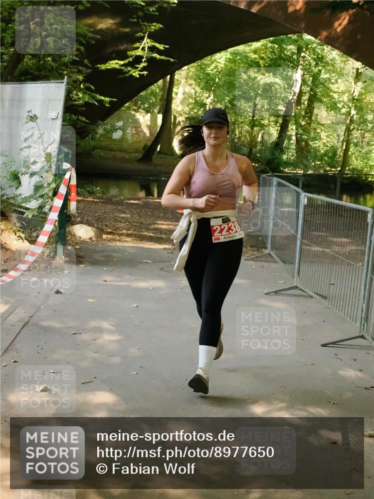 28.09.2025 - 33. Volkslauf durch das schöne Alstertal Fabian Wolf http://msf.ph/oto/8977650 28.09.2025 13:10:25 Laufen 2238 meine-sportfotos.de