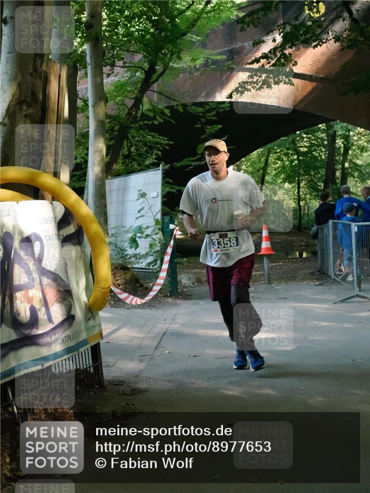 28.09.2025 - 33. Volkslauf durch das schöne Alstertal Fabian Wolf http://msf.ph/oto/8977653 28.09.2025 11:32:33 Laufen 3358, 3 meine-sportfotos.de