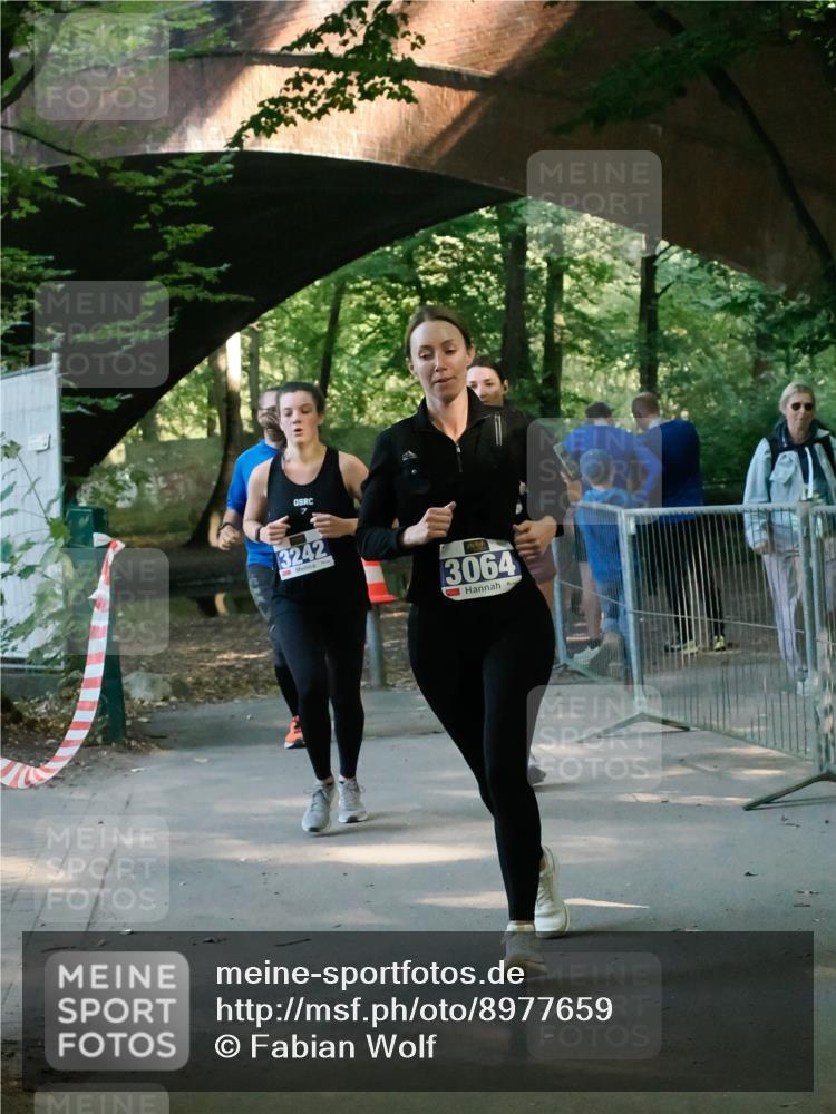 28.09.2025 - 33. Volkslauf durch das schöne Alstertal Fabian Wolf http://msf.ph/oto/8977659 28.09.2025 11:33:15 Laufen 7, 3242, 3, 3064 meine-sportfotos.de