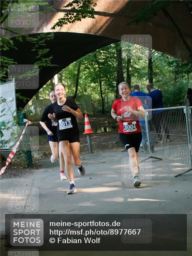 28.09.2025 - 33. Volkslauf durch das schöne Alstertal Fabian Wolf http://msf.ph/oto/8977667 28.09.2025 11:33:31 Laufen 3013, 3004 meine-sportfotos.de
