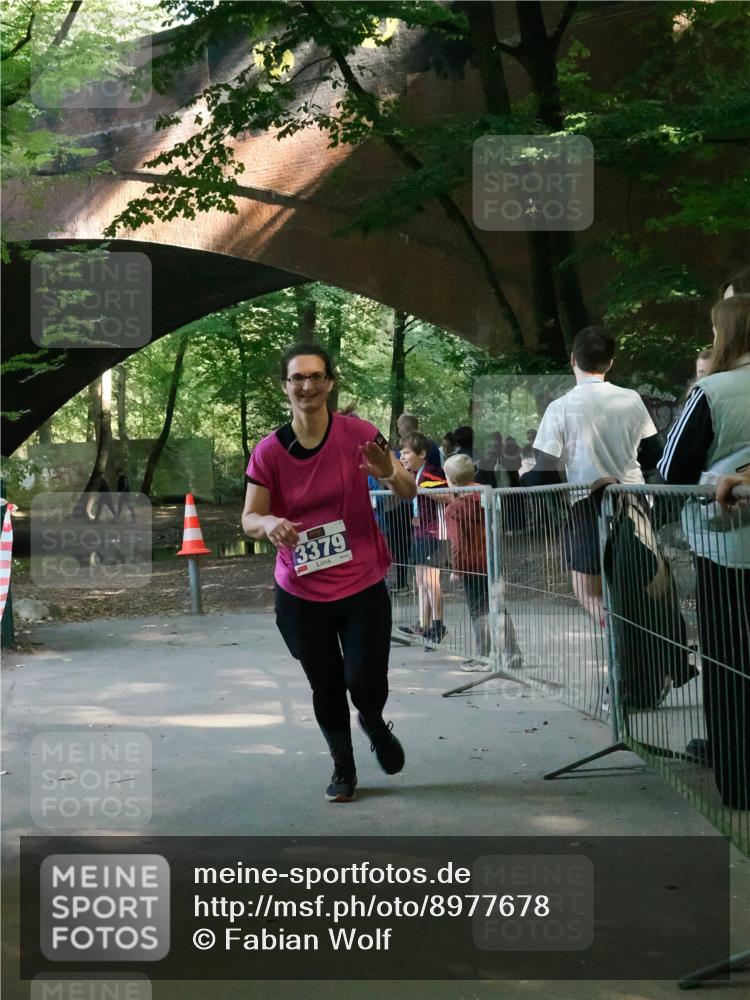 28.09.2025 - 33. Volkslauf durch das schöne Alstertal Fabian Wolf http://msf.ph/oto/8977678 28.09.2025 11:34:05 Laufen 3379 meine-sportfotos.de