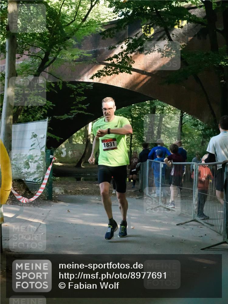 28.09.2025 - 33. Volkslauf durch das schöne Alstertal Fabian Wolf http://msf.ph/oto/8977691 28.09.2025 11:34:31 Laufen 92, 1831 meine-sportfotos.de