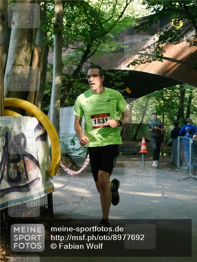 28.09.2025 - 33. Volkslauf durch das schöne Alstertal Fabian Wolf http://msf.ph/oto/8977692 28.09.2025 11:34:32 Laufen 1831 meine-sportfotos.de