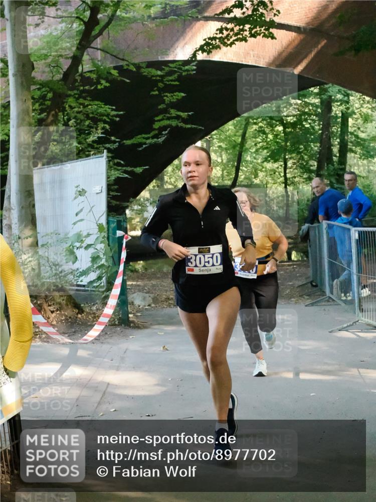 28.09.2025 - 33. Volkslauf durch das schöne Alstertal Fabian Wolf http://msf.ph/oto/8977702 28.09.2025 11:36:13 Laufen 3050 meine-sportfotos.de