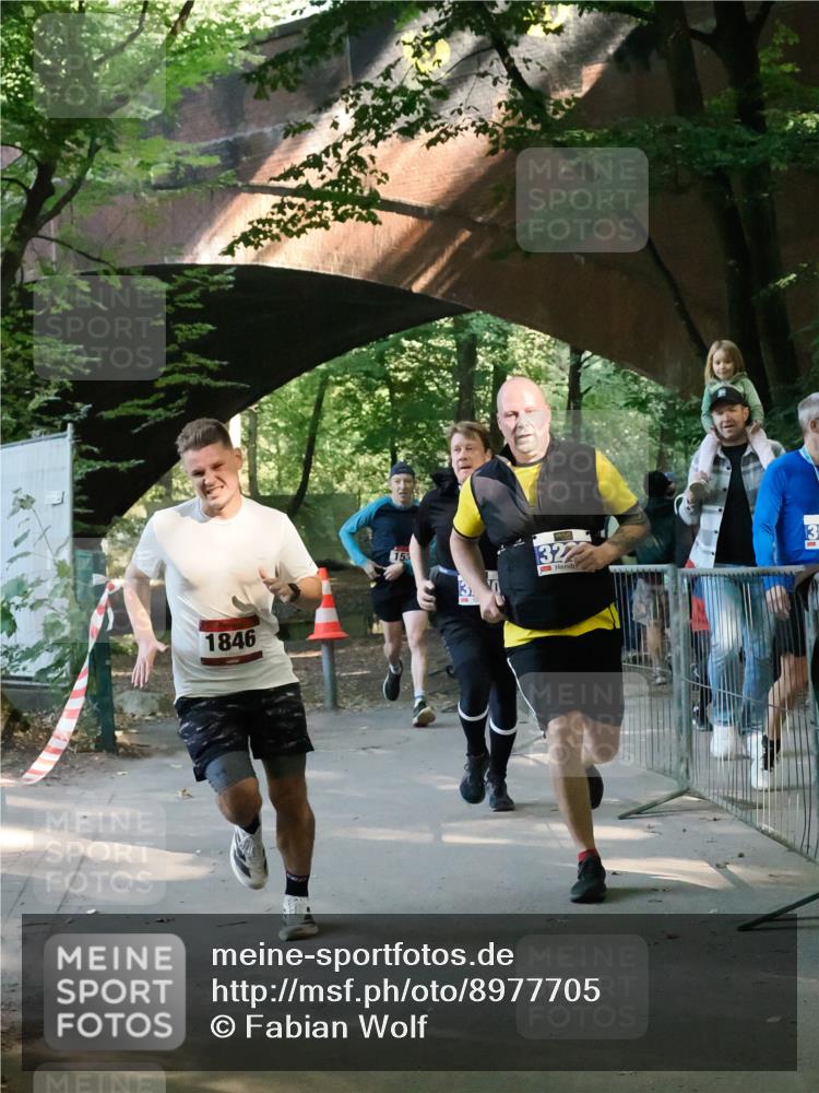 28.09.2025 - 33. Volkslauf durch das schöne Alstertal Fabian Wolf http://msf.ph/oto/8977705 28.09.2025 11:36:42 Laufen 1846, 153, 322 meine-sportfotos.de