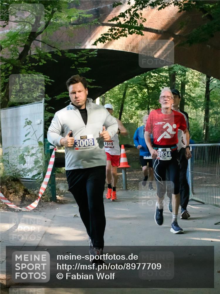 28.09.2025 - 33. Volkslauf durch das schöne Alstertal Fabian Wolf http://msf.ph/oto/8977709 28.09.2025 11:36:57 Laufen 3008, 1519, 3034 meine-sportfotos.de