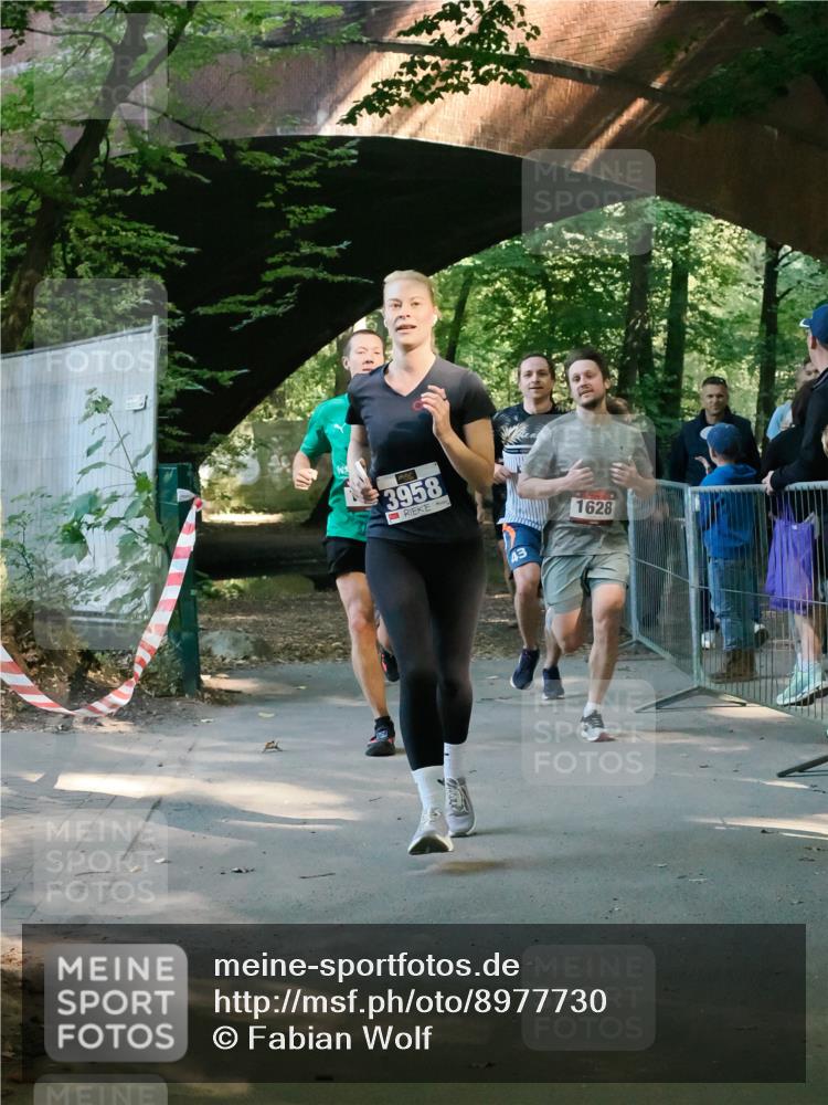 28.09.2025 - 33. Volkslauf durch das schöne Alstertal Fabian Wolf http://msf.ph/oto/8977730 28.09.2025 11:38:00 Laufen 3958, 43, 1628 meine-sportfotos.de