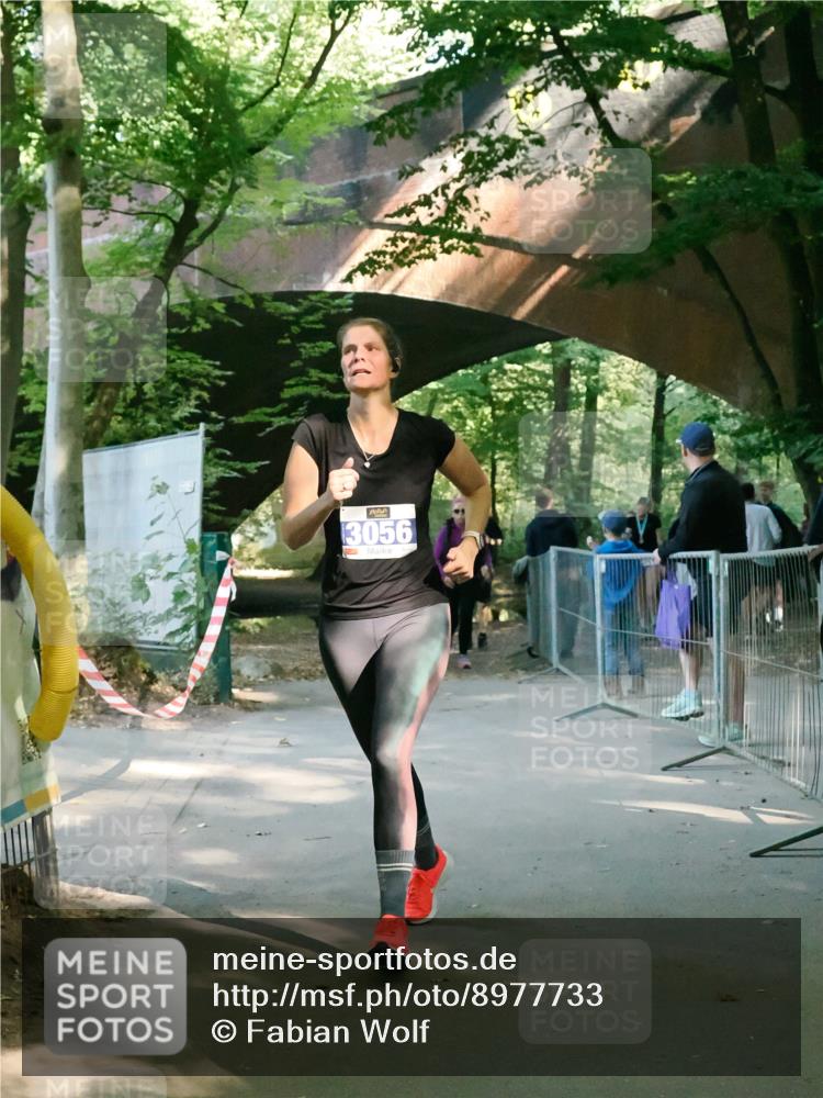28.09.2025 - 33. Volkslauf durch das schöne Alstertal Fabian Wolf http://msf.ph/oto/8977733 28.09.2025 11:38:07 Laufen 3056 meine-sportfotos.de