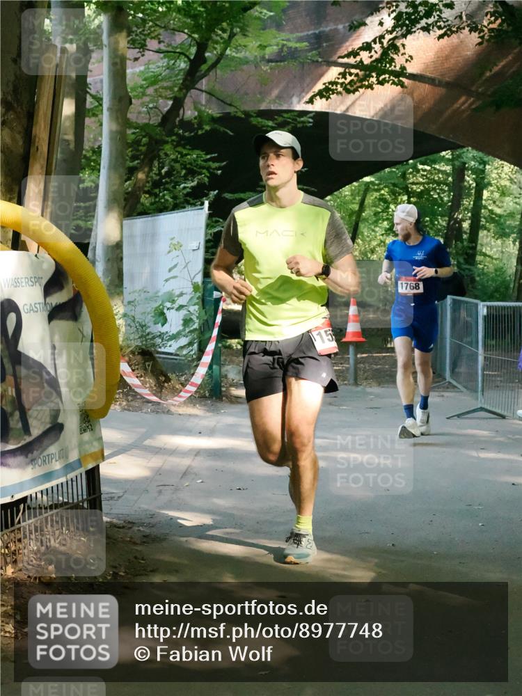 28.09.2025 - 33. Volkslauf durch das schöne Alstertal Fabian Wolf http://msf.ph/oto/8977748 28.09.2025 11:39:15 Laufen 15, 1768 meine-sportfotos.de