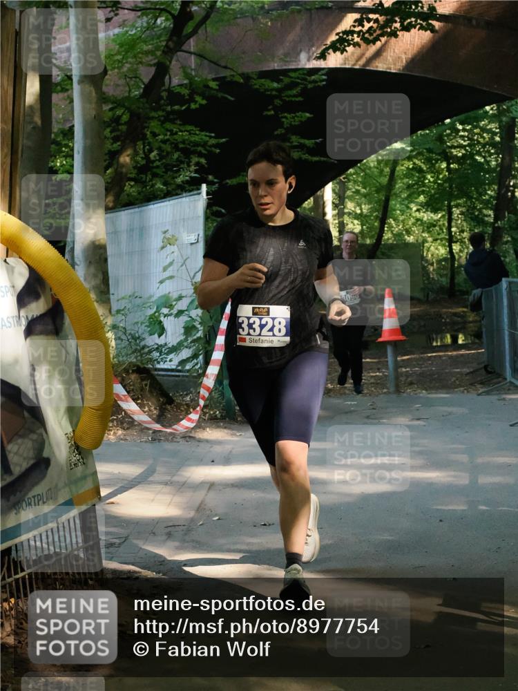 28.09.2025 - 33. Volkslauf durch das schöne Alstertal Fabian Wolf http://msf.ph/oto/8977754 28.09.2025 11:40:09 Laufen 3328, 3090 meine-sportfotos.de