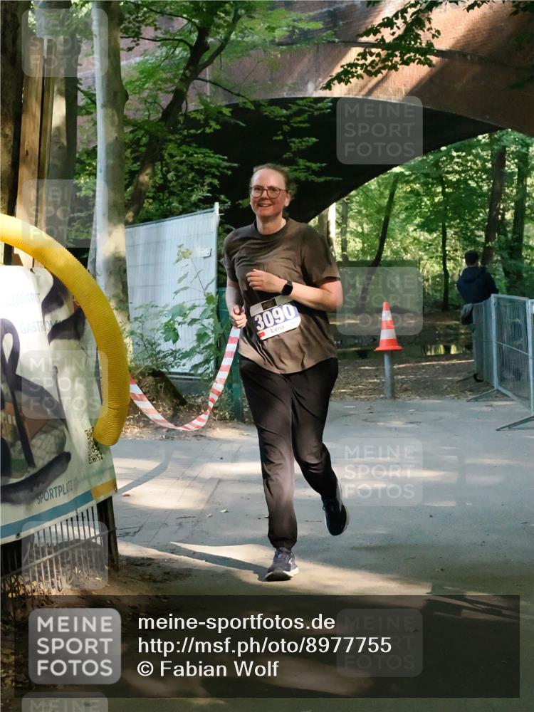 28.09.2025 - 33. Volkslauf durch das schöne Alstertal Fabian Wolf http://msf.ph/oto/8977755 28.09.2025 11:40:13 Laufen 3090 meine-sportfotos.de