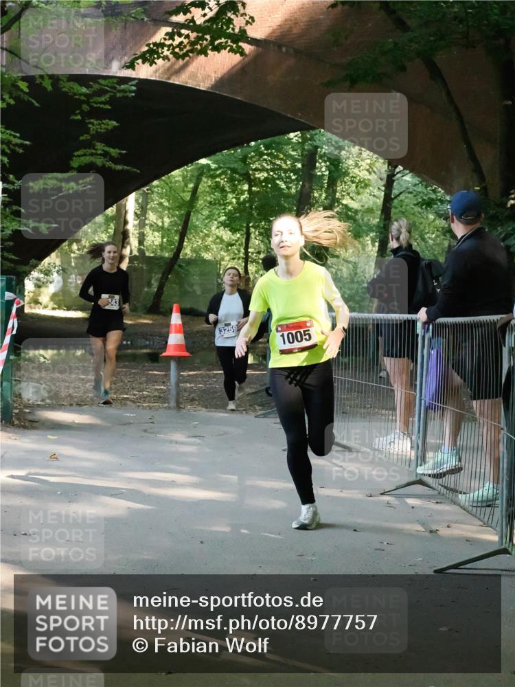 28.09.2025 - 33. Volkslauf durch das schöne Alstertal Fabian Wolf http://msf.ph/oto/8977757 28.09.2025 11:40:22 Laufen 3259, 1005 meine-sportfotos.de