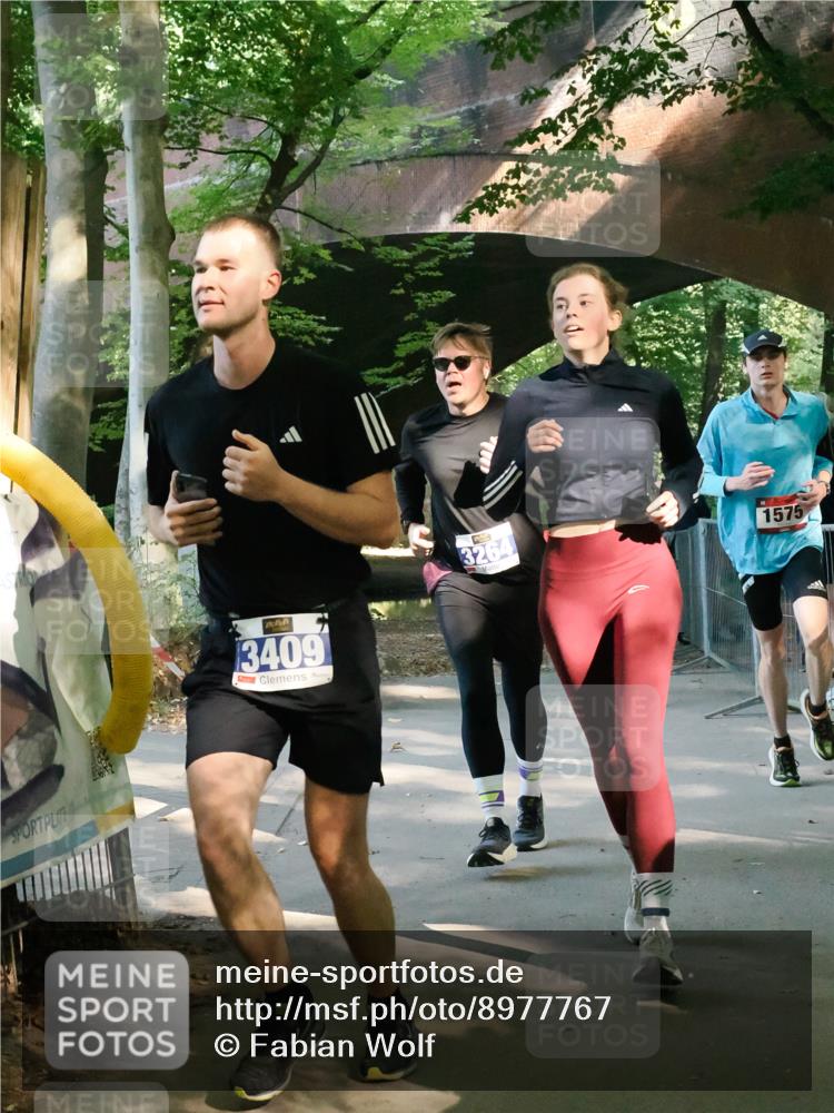 28.09.2025 - 33. Volkslauf durch das schöne Alstertal Fabian Wolf http://msf.ph/oto/8977767 28.09.2025 11:40:33 Laufen 3409, 3264, 1575 meine-sportfotos.de
