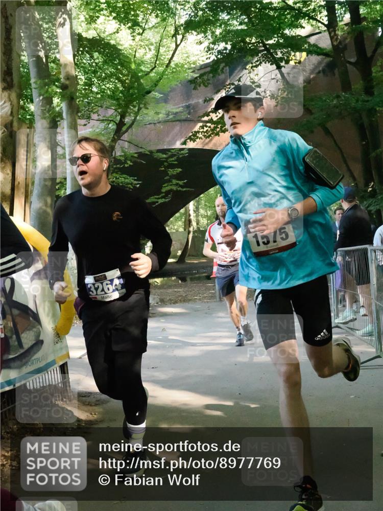 28.09.2025 - 33. Volkslauf durch das schöne Alstertal Fabian Wolf http://msf.ph/oto/8977769 28.09.2025 11:40:35 Laufen 3264, 1575 meine-sportfotos.de