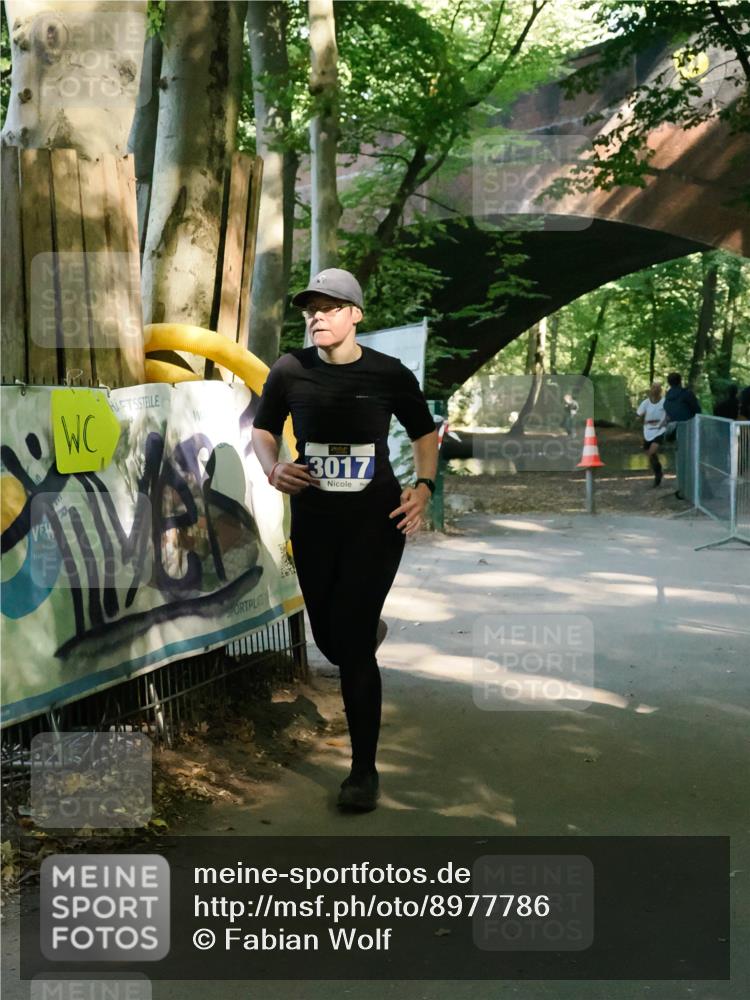 28.09.2025 - 33. Volkslauf durch das schöne Alstertal Fabian Wolf http://msf.ph/oto/8977786 28.09.2025 11:42:04 Laufen 3017 meine-sportfotos.de