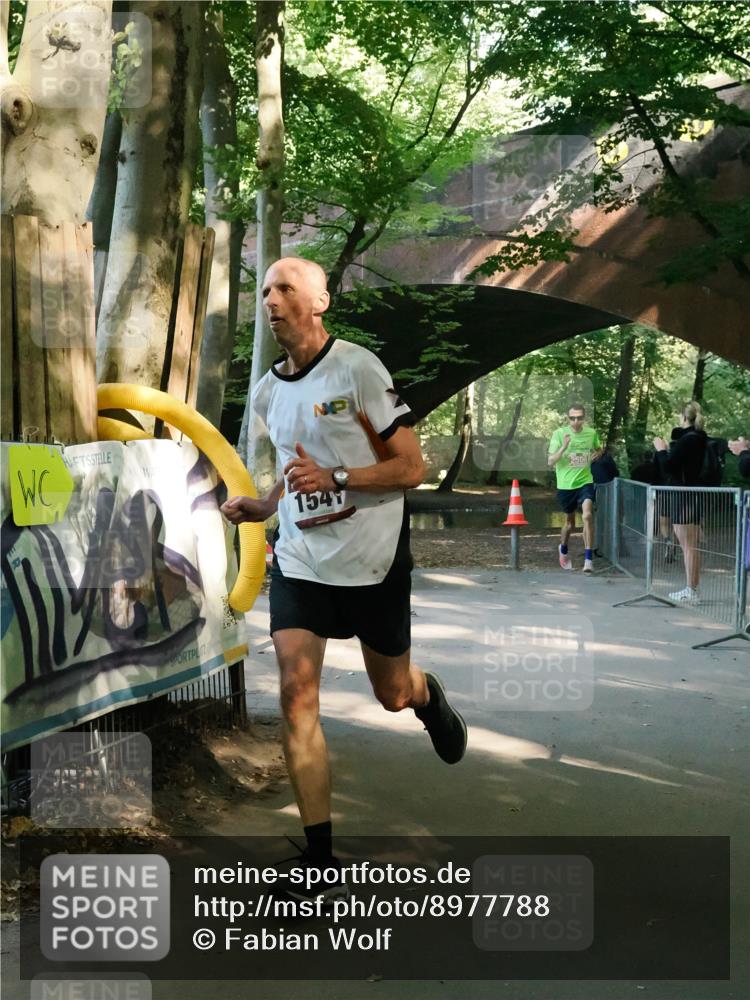 28.09.2025 - 33. Volkslauf durch das schöne Alstertal Fabian Wolf http://msf.ph/oto/8977788 28.09.2025 11:42:10 Laufen 1541, 2506 meine-sportfotos.de