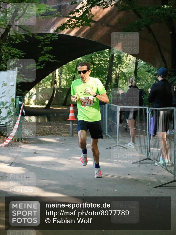 28.09.2025 - 33. Volkslauf durch das schöne Alstertal Fabian Wolf http://msf.ph/oto/8977789 28.09.2025 11:42:12 Laufen 2506 meine-sportfotos.de