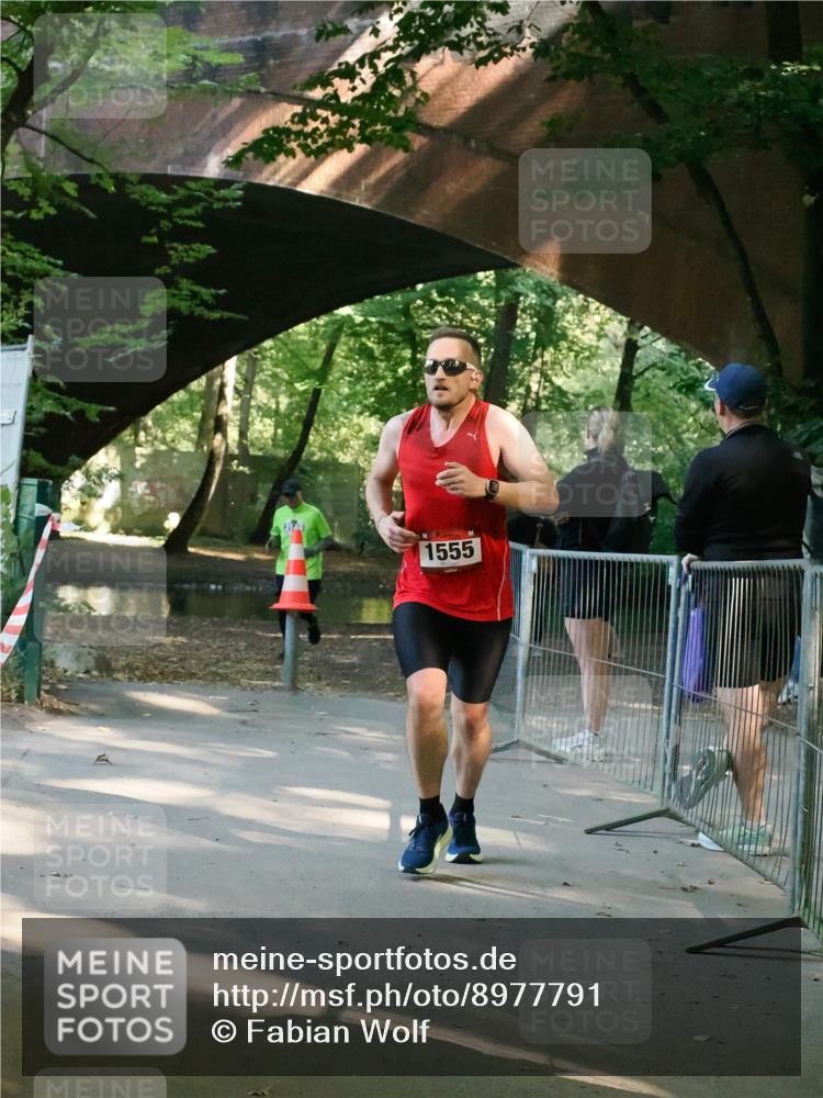 28.09.2025 - 33. Volkslauf durch das schöne Alstertal Fabian Wolf http://msf.ph/oto/8977791 28.09.2025 11:42:18 Laufen 1555 meine-sportfotos.de