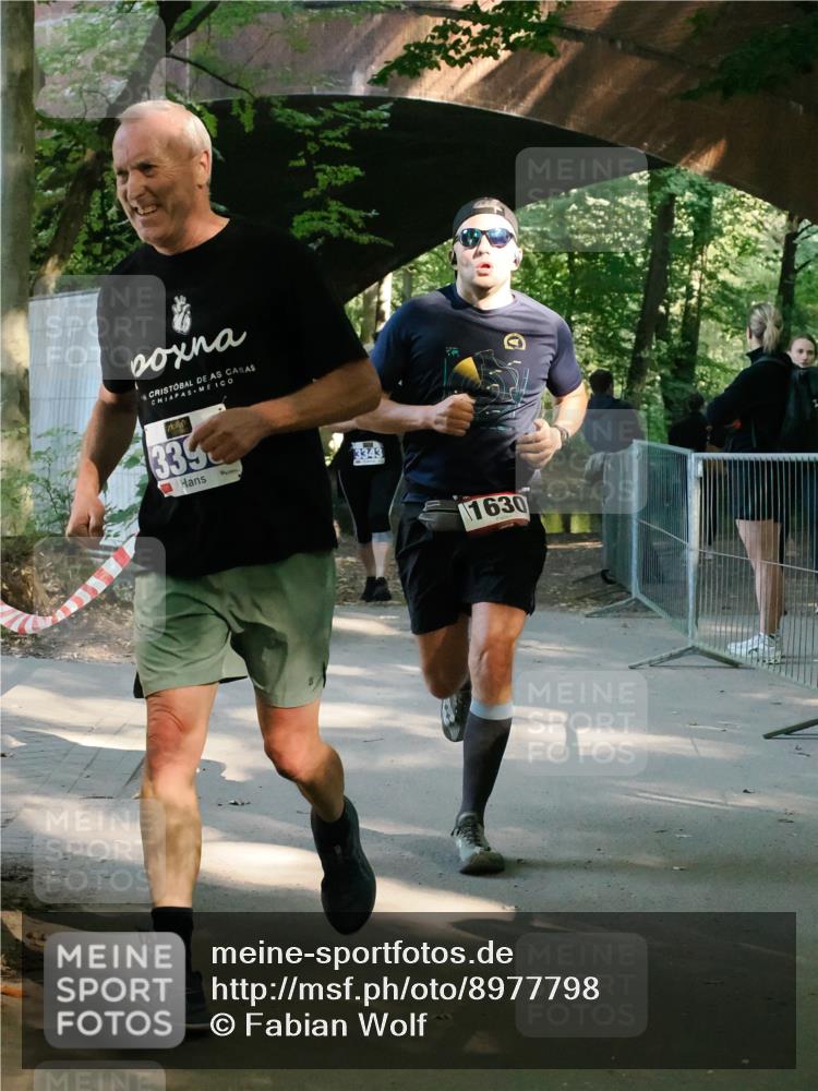 28.09.2025 - 33. Volkslauf durch das schöne Alstertal Fabian Wolf http://msf.ph/oto/8977798 28.09.2025 11:42:43 Laufen 339, 11630 meine-sportfotos.de