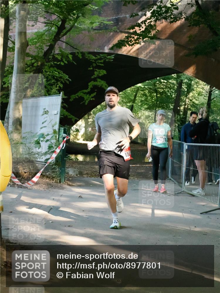28.09.2025 - 33. Volkslauf durch das schöne Alstertal Fabian Wolf http://msf.ph/oto/8977801 28.09.2025 11:42:59 Laufen 15, 3250 meine-sportfotos.de