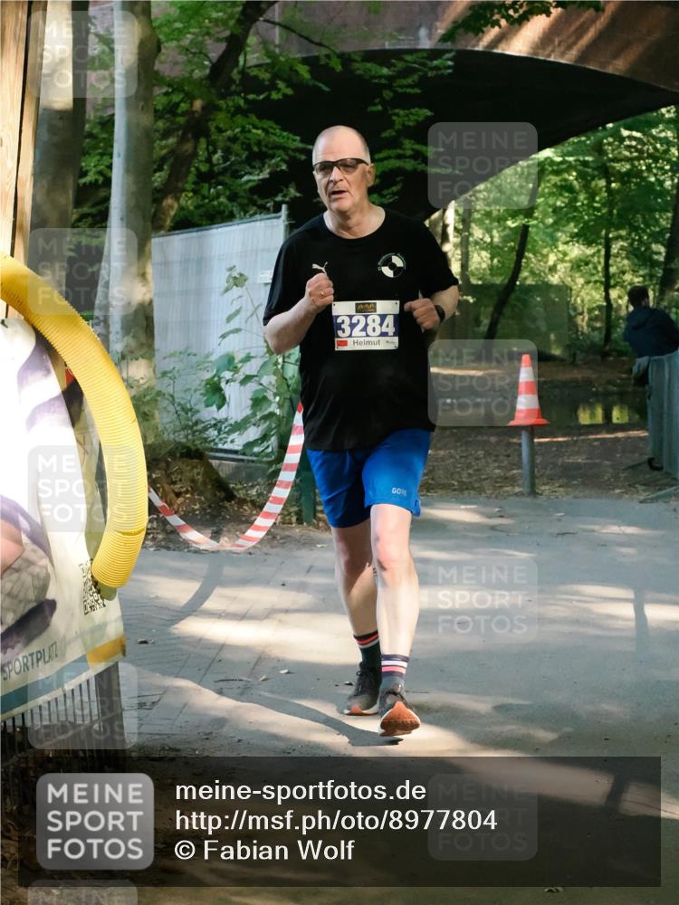 28.09.2025 - 33. Volkslauf durch das schöne Alstertal Fabian Wolf http://msf.ph/oto/8977804 28.09.2025 11:43:24 Laufen 3284 meine-sportfotos.de