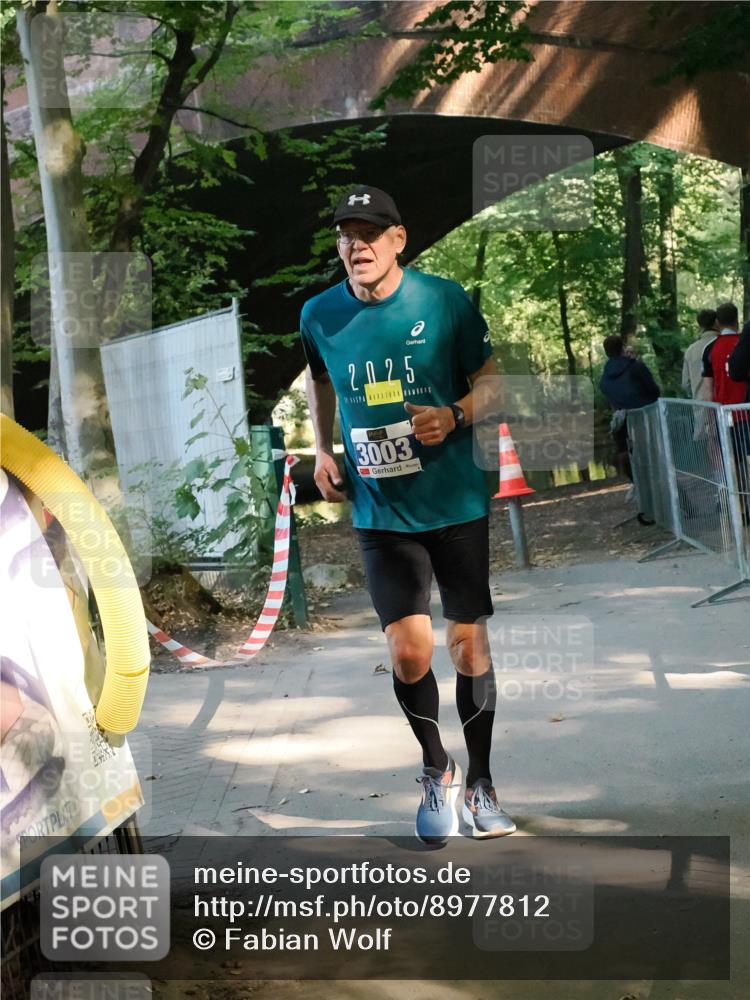 28.09.2025 - 33. Volkslauf durch das schöne Alstertal Fabian Wolf http://msf.ph/oto/8977812 28.09.2025 11:44:03 Laufen 2025, 3003 meine-sportfotos.de