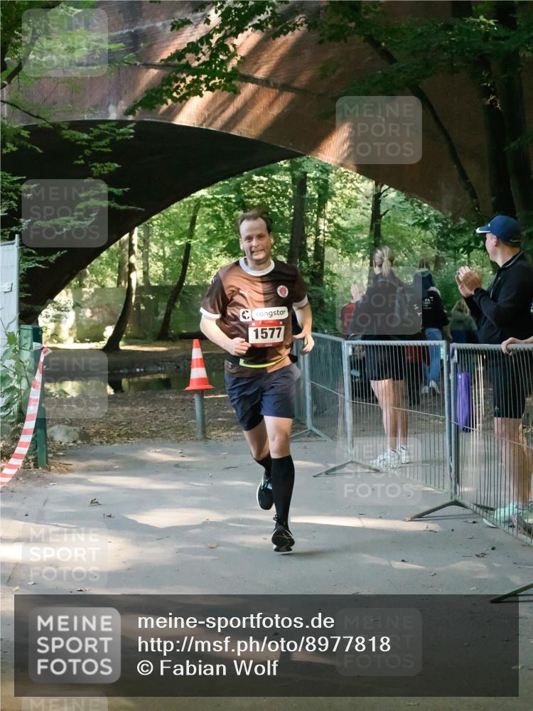 28.09.2025 - 33. Volkslauf durch das schöne Alstertal Fabian Wolf http://msf.ph/oto/8977818 28.09.2025 11:44:21 Laufen 1577 meine-sportfotos.de