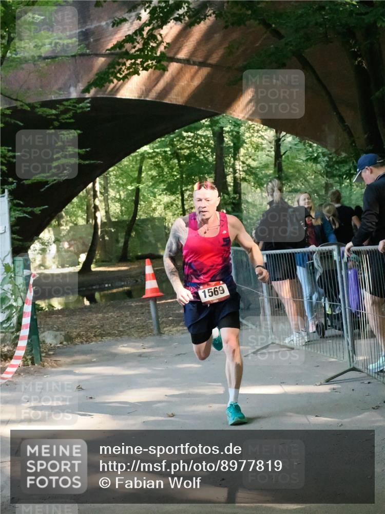 28.09.2025 - 33. Volkslauf durch das schöne Alstertal Fabian Wolf http://msf.ph/oto/8977819 28.09.2025 11:44:31 Laufen 1569 meine-sportfotos.de
