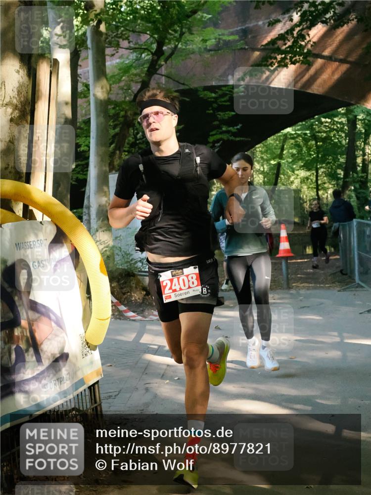 28.09.2025 - 33. Volkslauf durch das schöne Alstertal Fabian Wolf http://msf.ph/oto/8977821 28.09.2025 11:44:39 Laufen 2408, 9 meine-sportfotos.de