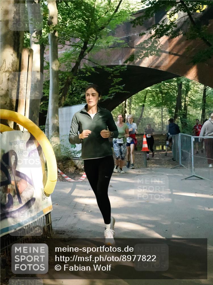 28.09.2025 - 33. Volkslauf durch das schöne Alstertal Fabian Wolf http://msf.ph/oto/8977822 28.09.2025 11:44:40 Laufen 3276, 26 meine-sportfotos.de