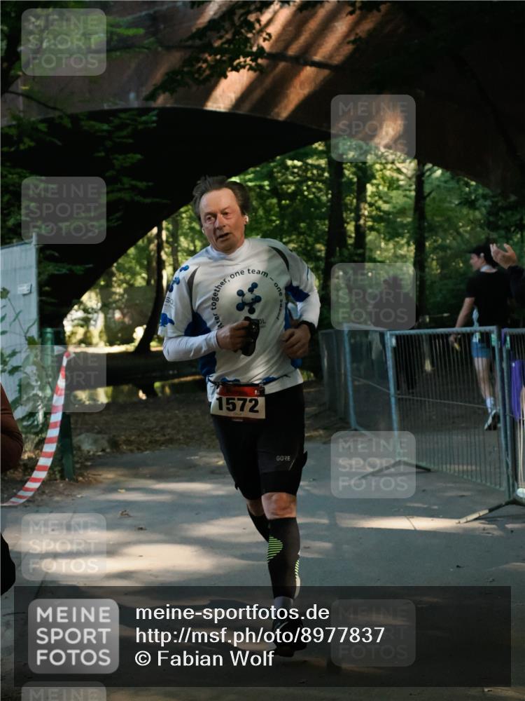 28.09.2025 - 33. Volkslauf durch das schöne Alstertal Fabian Wolf http://msf.ph/oto/8977837 28.09.2025 11:45:50 Laufen 1572 meine-sportfotos.de