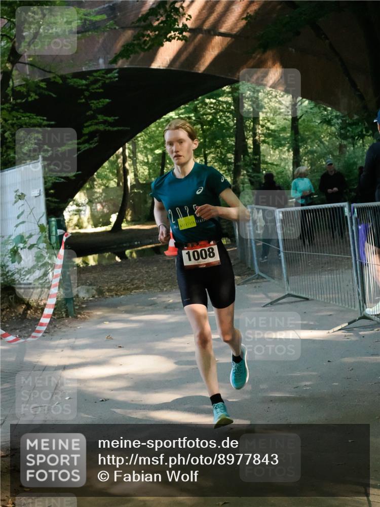 28.09.2025 - 33. Volkslauf durch das schöne Alstertal Fabian Wolf http://msf.ph/oto/8977843 28.09.2025 11:46:02 Laufen 2025, 1008 meine-sportfotos.de