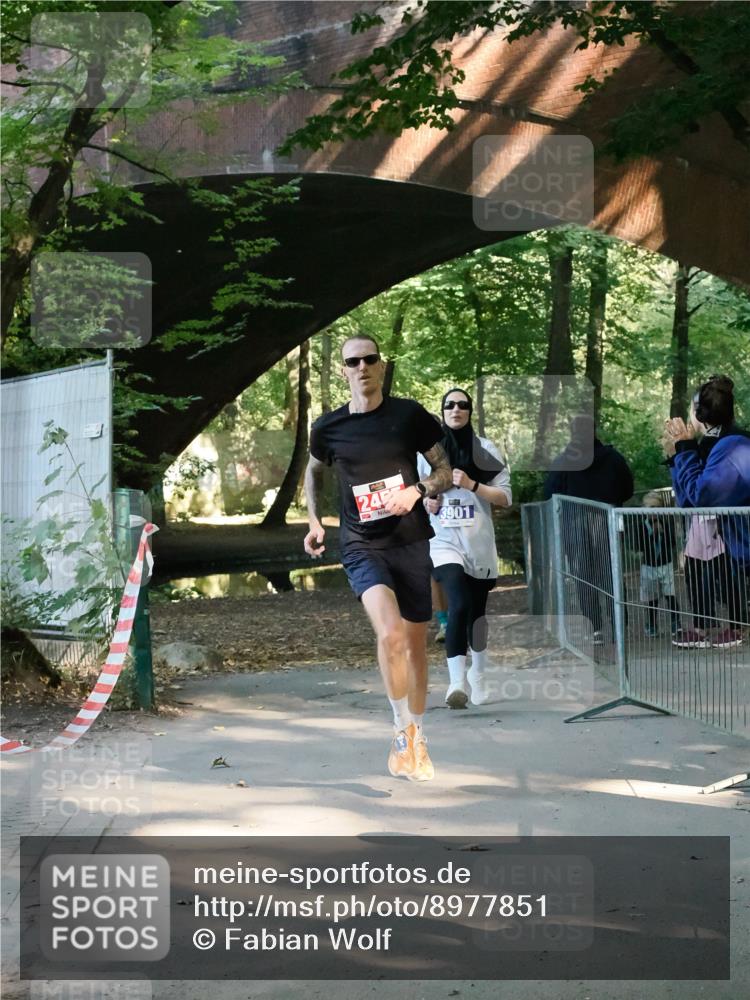 28.09.2025 - 33. Volkslauf durch das schöne Alstertal Fabian Wolf http://msf.ph/oto/8977851 28.09.2025 11:46:36 Laufen 24, 3901 meine-sportfotos.de