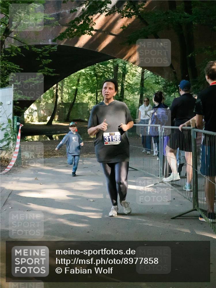 28.09.2025 - 33. Volkslauf durch das schöne Alstertal Fabian Wolf http://msf.ph/oto/8977858 28.09.2025 11:46:50 Laufen 3158 meine-sportfotos.de